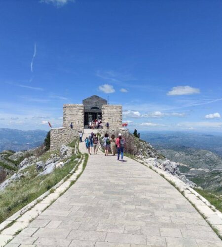 [Photo] 🚩☀️🏞️ ГРУППА ХАЙКИНГА «ИССЛЕДУЯ ЧЕРНОГОРИЮ...